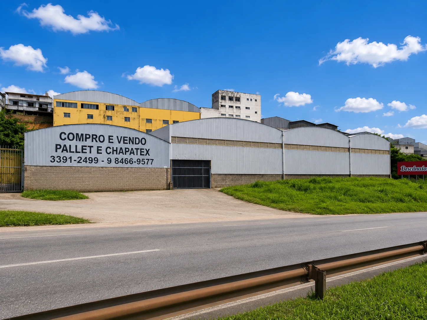 Estrutura atual da R Ximenes com galpões cobertos